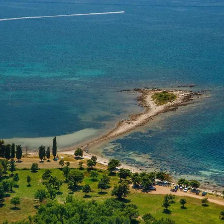 Διαμέρισμα Polynesia.16 *